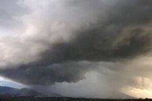 Crveni alarm za BiH i Balkan: Evo kada nam stižu superćelijske oluje, moguć i tornado