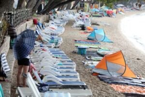 Prizor s plaže u Makarskoj sablaznio Hrvate: ‘Dobrodošli u pakao’