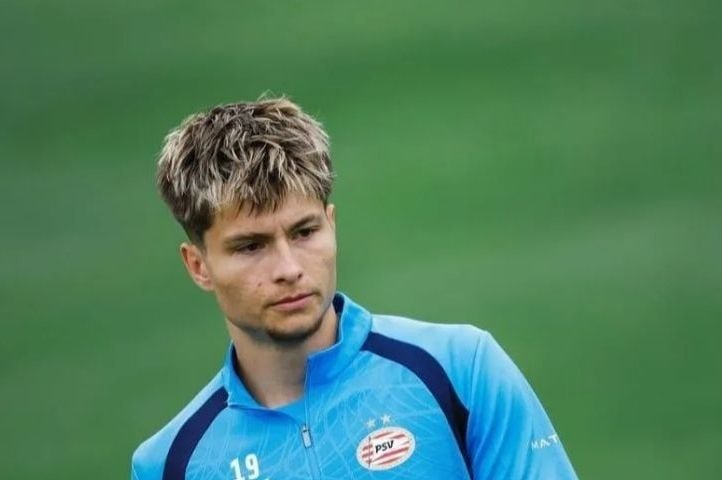 Esmira Bajraktarevića po povratku u PSV dočekao apsolutni šok: Zar je moguće da je ovo zaslužio?!