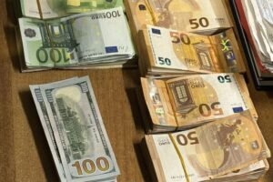 Našao očeve štedne knjižice iz sedamdesetih, dobio 110.000 evra