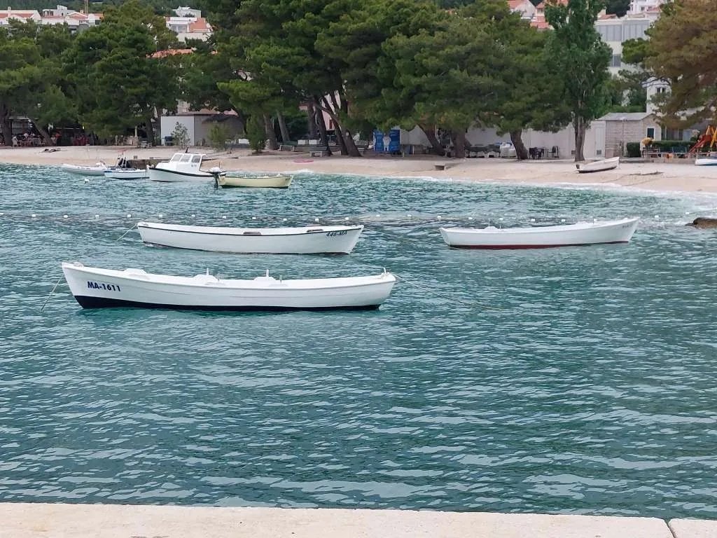 Zagađeno more u hrvatskom ljetovalištu, kupanje zabranjeno