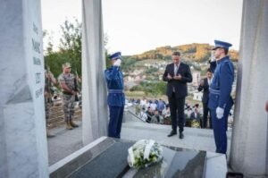 "Neprijatelji države ne vole da nas vide složne": Snažan govor Bećirovića u Bužimu