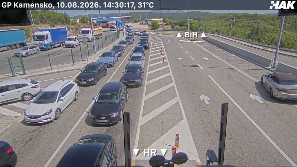 Velike gužve na granicama BiH: Na brojnim prelazima formirane duge kolone