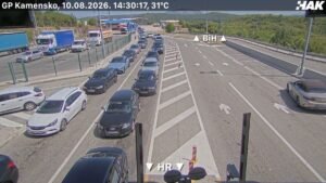 Velike gužve na granicama BiH: Na brojnim prelazima formirane duge kolone