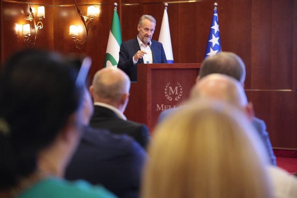 Izetbegović: BiH treba 50.000 novih radnih mjesta i milijardu KM investicija mjesečno