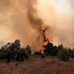 Drama u Grčkoj: Sudarila se dva vatrogasna helikoptera tokom gašenja požara kod Atine