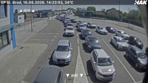 VELIKE GUŽVE NA IZLAZU IZ BiH: Kolone na 12 graničnih prijelaza